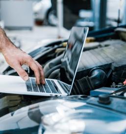 Servis za avtomobile znamke Citroen in Peugeot