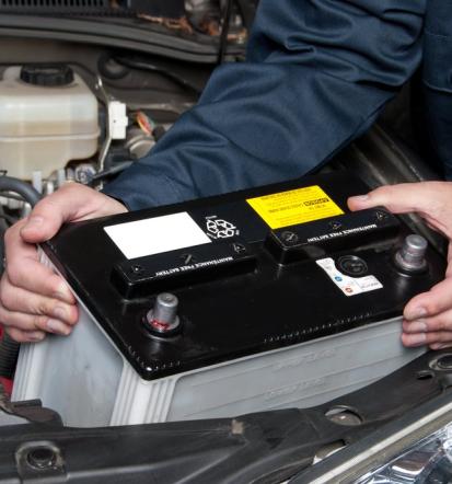 Servis avtomobilov