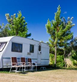 Prodaja opreme za camping in caravaning