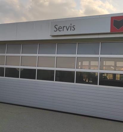 Garažni in industrijski vratni sistemi Podravska