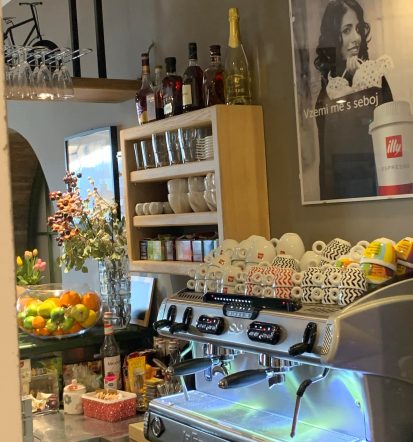 Bar, kavarna