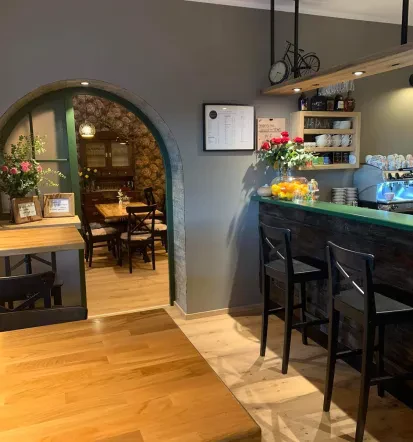 Kava bar s torticami Ptuj