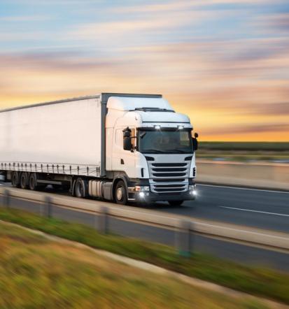Cestni transport blaga