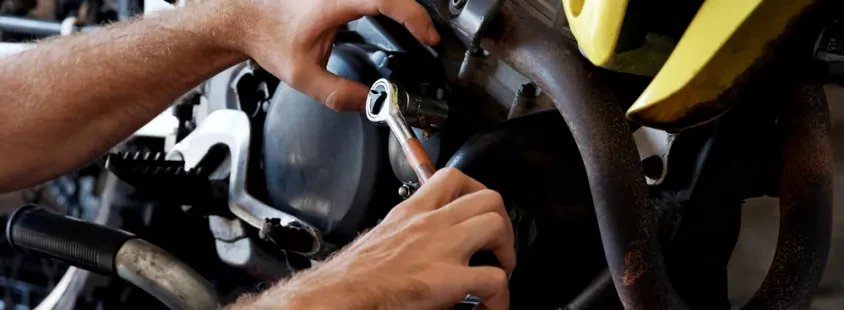 Kvalitetna popravilo motornih in avtomobilskih ALU platišč