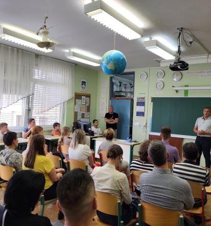 Poleg osnovne šole, je vrtec Artiče na Dolenjskem priljubljena izbira številnih staršev