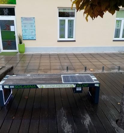 Prodaja in montaža solarnih klopi