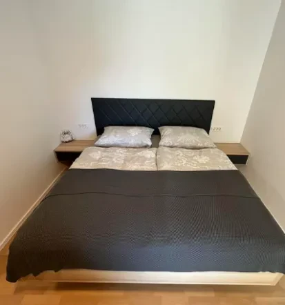 Trosedi, dvosedi in fotelji Slovenija