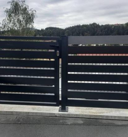 Ograjna in dvoriščna vrata