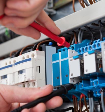 Izdelava zapletenih elektroinštalacij