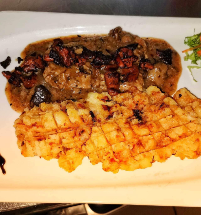 Santa Lucija ponuja tudi jedi po naročilu