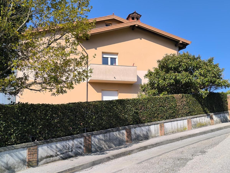 Najem apartmaja Branik