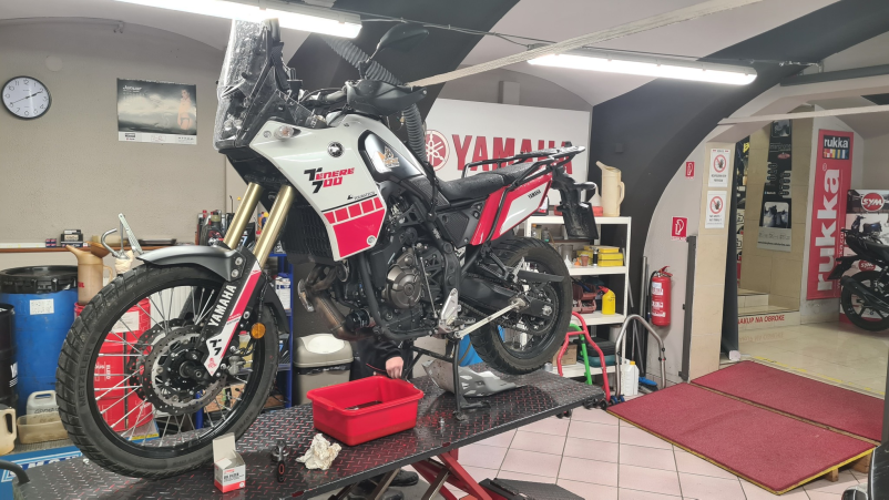 Prodaja motoristične opreme Slovenija