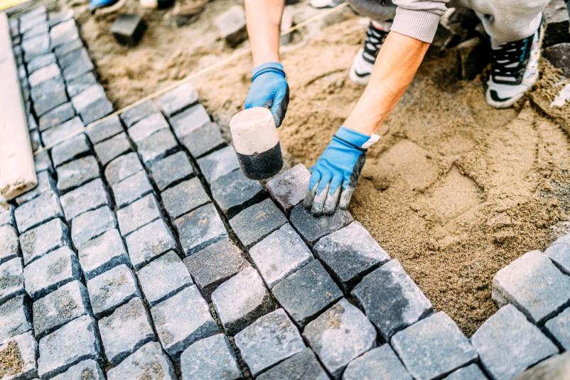 Za lepo tlakovane površine in urejeno okolico na Jesenicah, Gorenjskem