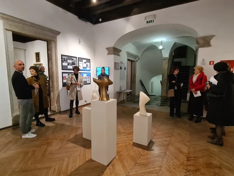 Ogled razstave v Goriškem muzeju