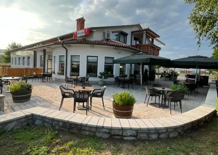 Dober bar Sežana, Primorska