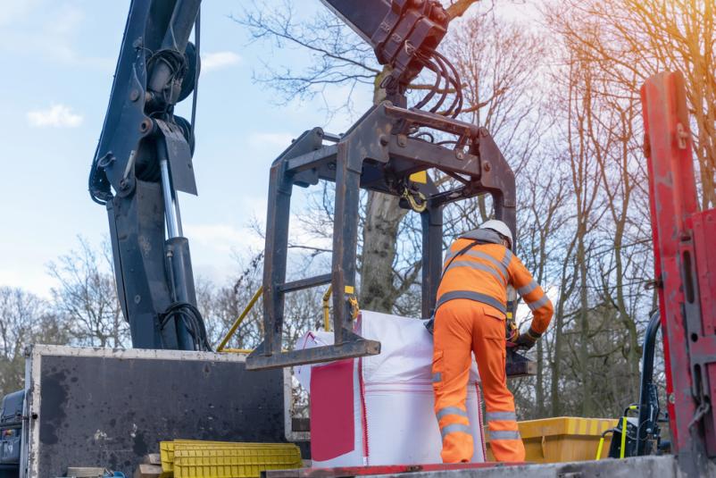 Varno, strokovno, zanesljivo, hiab prevozi, prevozi z dvigalom, Štajerska