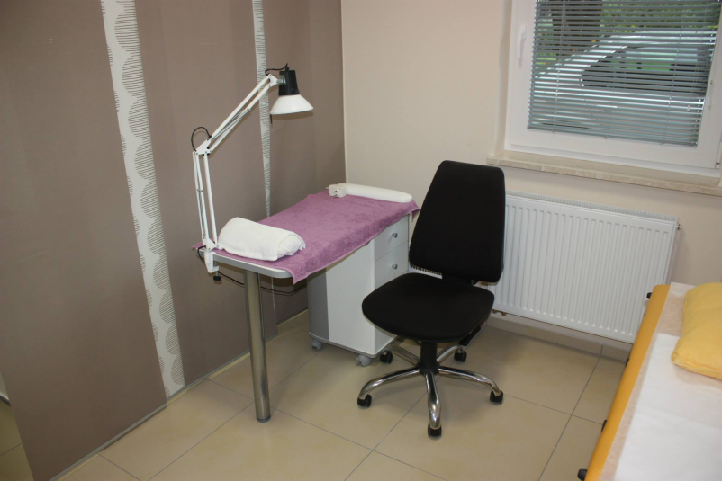 Lasni vložki (mikrolinija) za moške in ženske, globinska nega las in lasišča (keratinska nega) Gorenjska