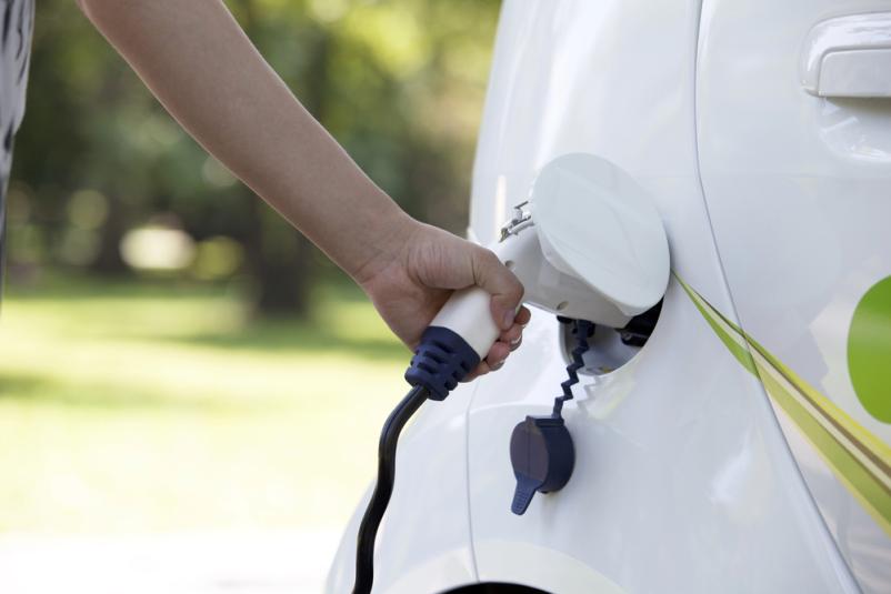 Najem dostavnega električnega vozila Slovenija