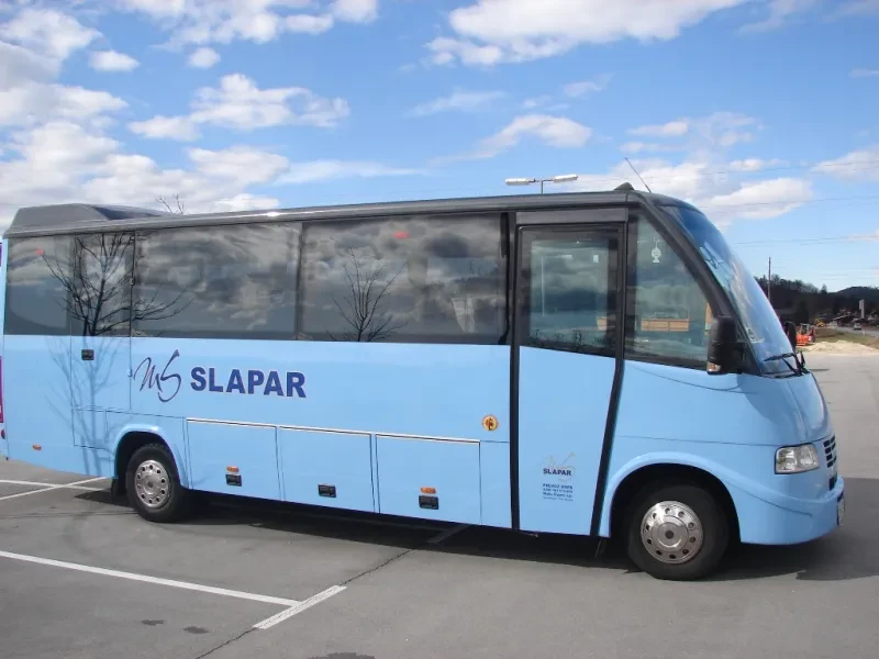 Avtobusni prevozi otrok, prilagojeni tudi invalidom po Sloveniji, Balkan in EU