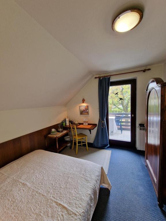 Book a quiet stay in a charming apartment in Bled