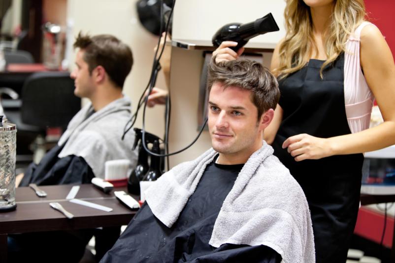 IN AS Domžale – dober frizerski salon za vse generacije