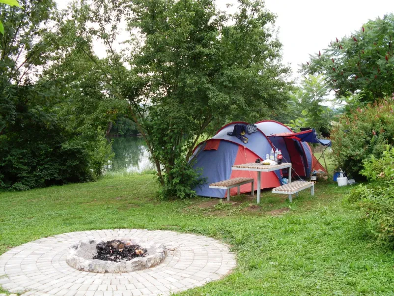 Kamp Bela krajina