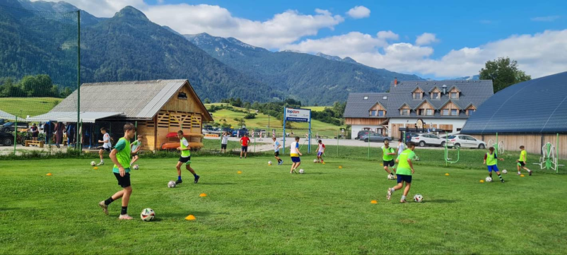 Poletne nogometne počitnice Slovenija, pohitite v vpisom