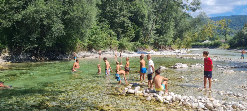 Poletne nogometne počitnice Slovenija – zabavno in aktivno varstvo otrok