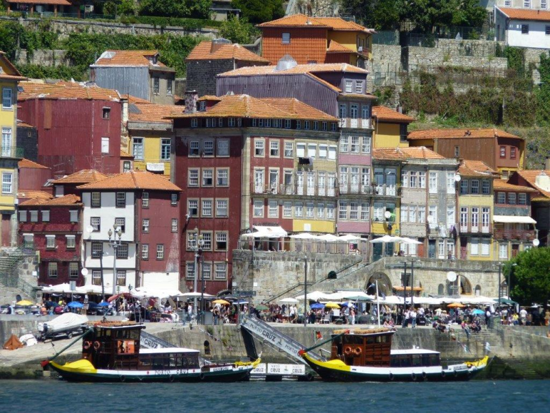 Potujte z ekskluzivno turistično agencijo Van Gogh