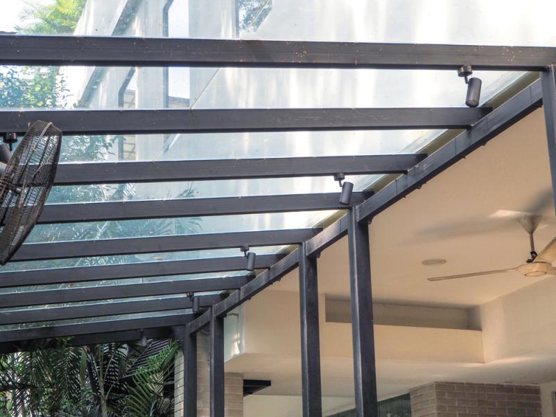 Nadstrešek za teraso Notranjska, kontaktirajte nas