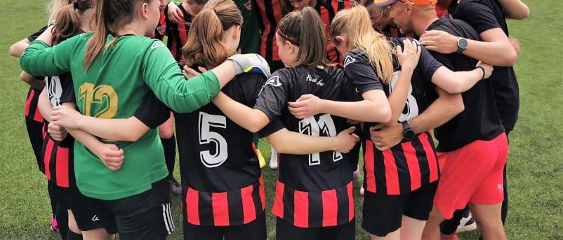 Opravite vpis v ženski nogometni klub!