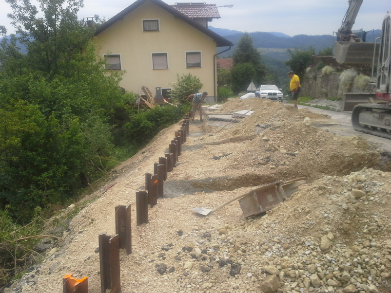 Poleg vrtanja pilotov smo vam po celi Sloveniji na voljo tudi za druga gradbena dela