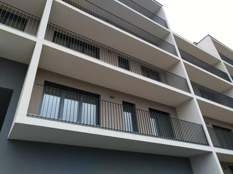 Kovinske ograje in nadstreški Slovenija