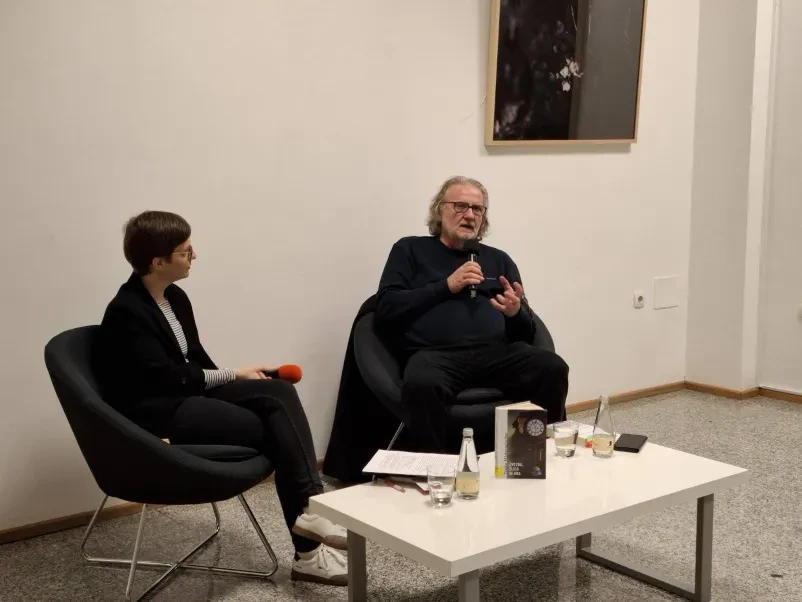 Naša knjižnica nudi bogat spekter za izposojo knjig in CD-jev