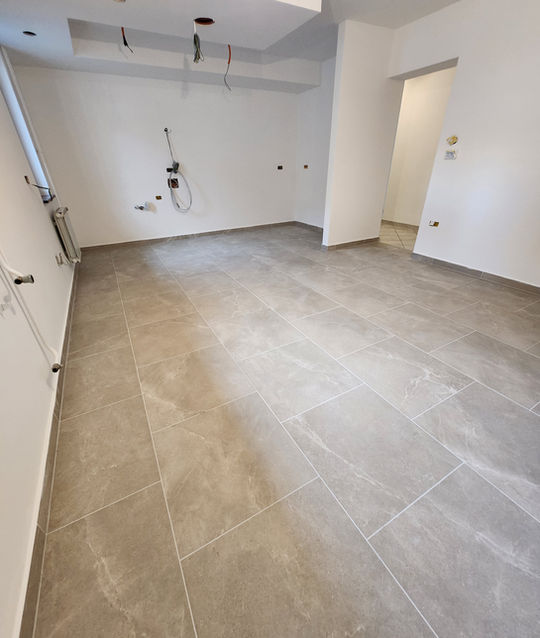 Slikopleskarstvo Postojna, Obala