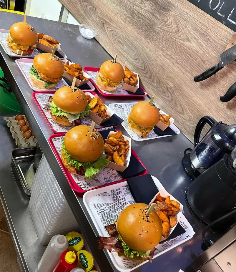 Dober burger in dobre palačinke Tržič, odlična izbira