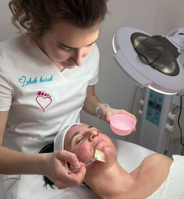 Darilni boni v kozmetičnem studiu Lahek korak – Podravska