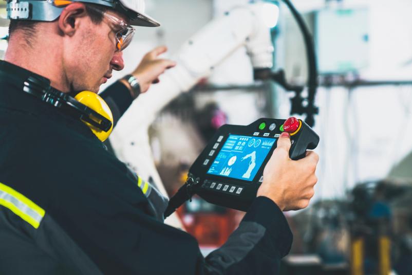 Vrhunska industrijska merilna in krmilna tehnika