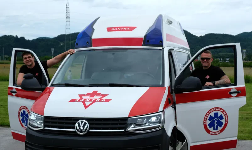 Zakaj izbrati hitre reševalne prevoze v Mariboru in širši Štajerski