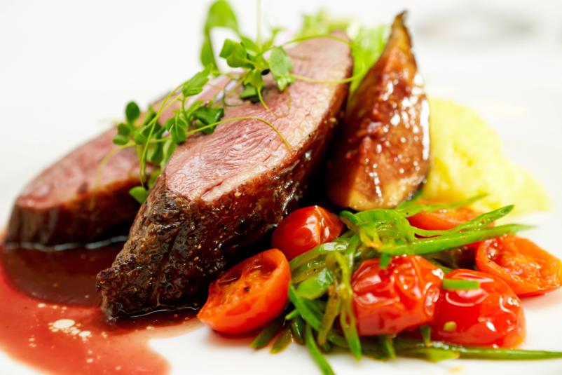 Prostor za zaključene družbe Ptuj z okolico, za praznovanja