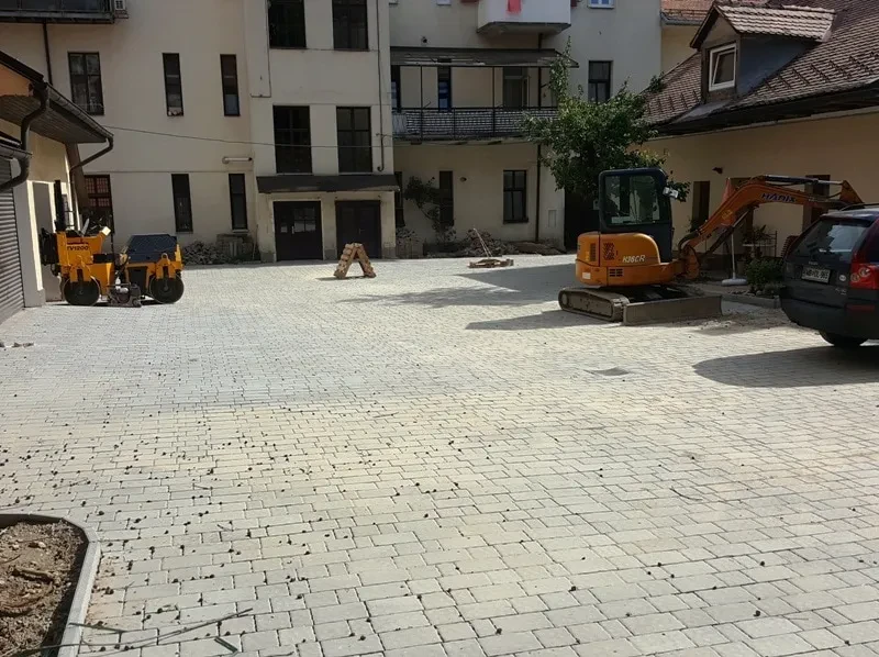 Zakaj je urejena okolica pomembna za udobno bivanje in lepo urejen dom?