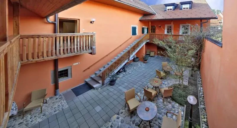Vabljeni v prisrčen domač bed and breakfast na Ptuju