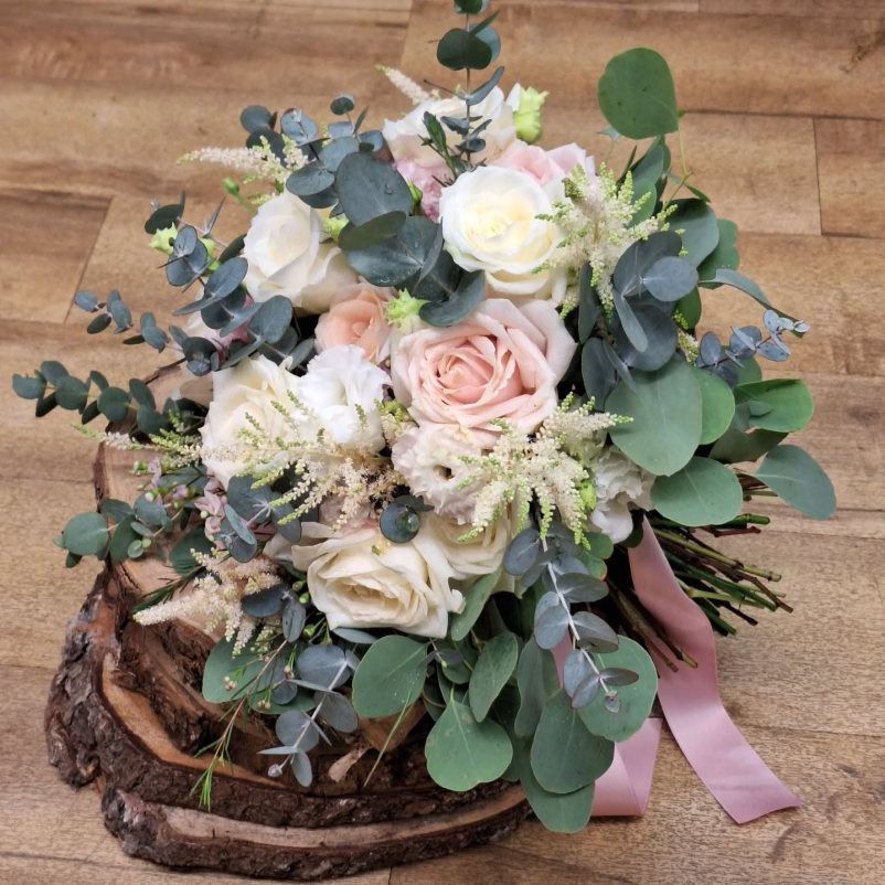 Poročna dekoracija in žalno cvetje Lukovica