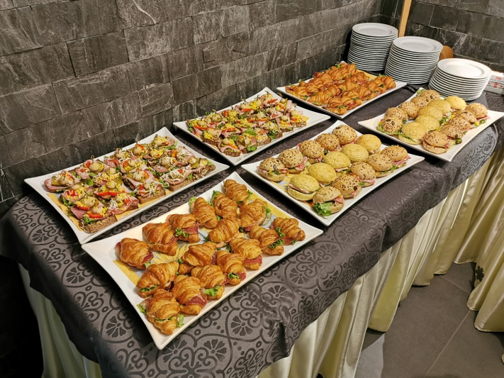 Restavracija Totalka-3faze, dobre malice Maribor v centru in Teznu