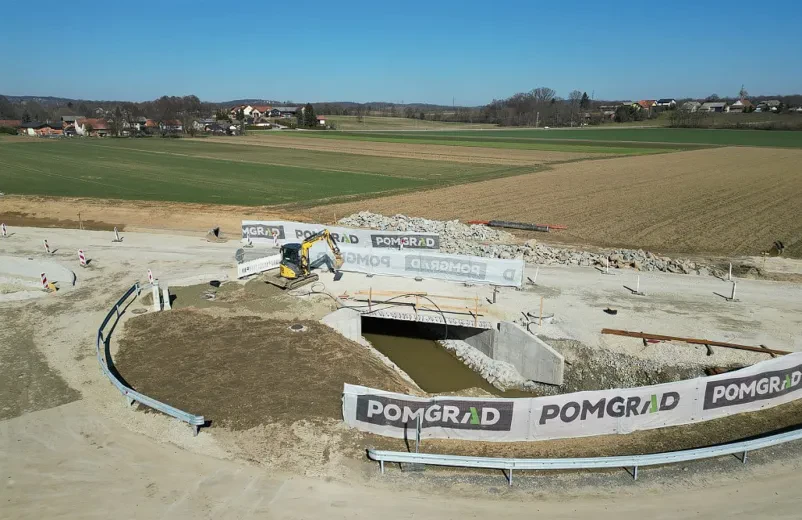 Obnova vozišč in objektov s področja nizkih gradenj