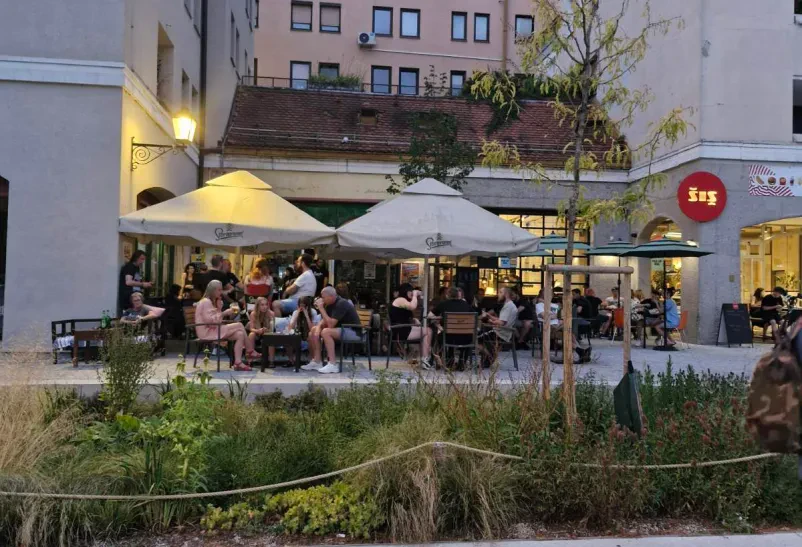 Kava bar Maribor, vabljeni