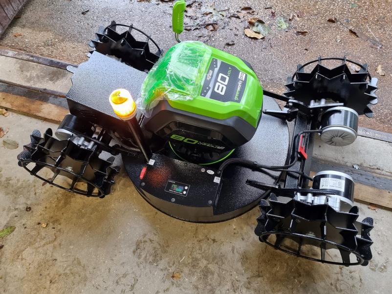 Prodaja daljinskih kosilnic Slovenija