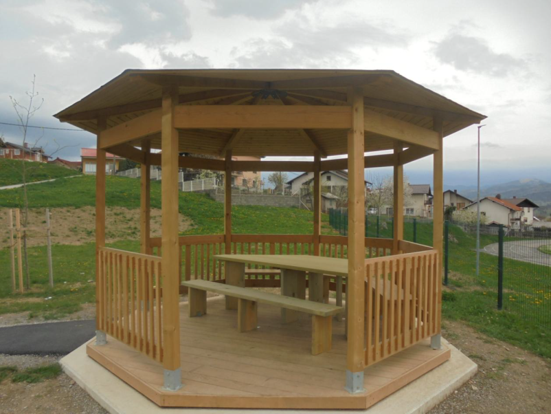 Ugoden odkup hlodovine in prodaja rezanega lesa na Primorskem