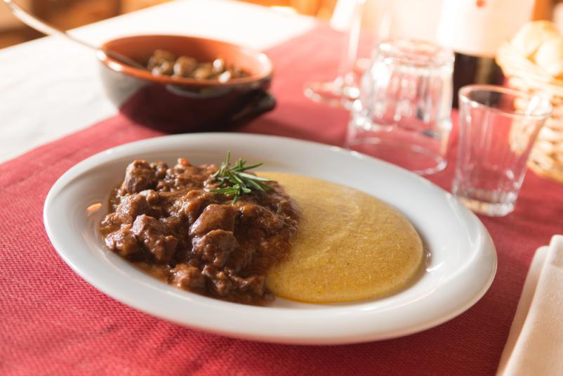 Dnevne malice in kosila Radomlje