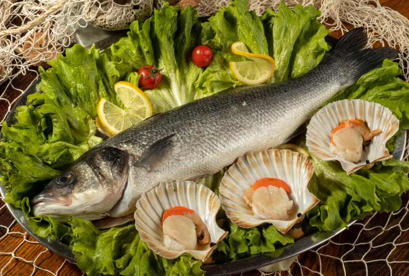 Bogata ponudba morske hrane vas čaka v restavraciji Strunjan